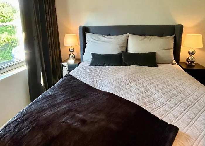 Nydelig Hjem Naert Alt I Rett Med Fjellheisen Gratis Parkering Rett Med Huset Appartement